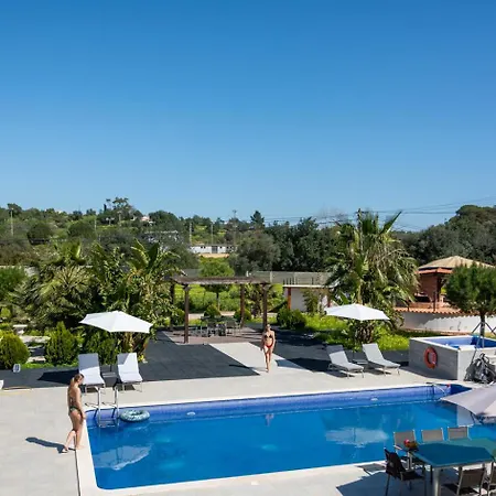 Vale De Paraiso Pechao Bed & Breakfast 3*